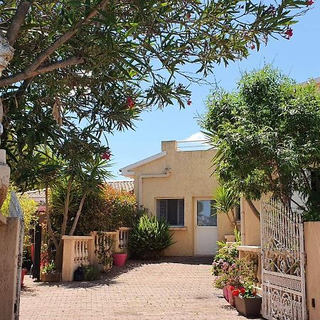 Villa Les Palmiers -Stretta Di I Mandarini 鲁西亚纳 外观 照片